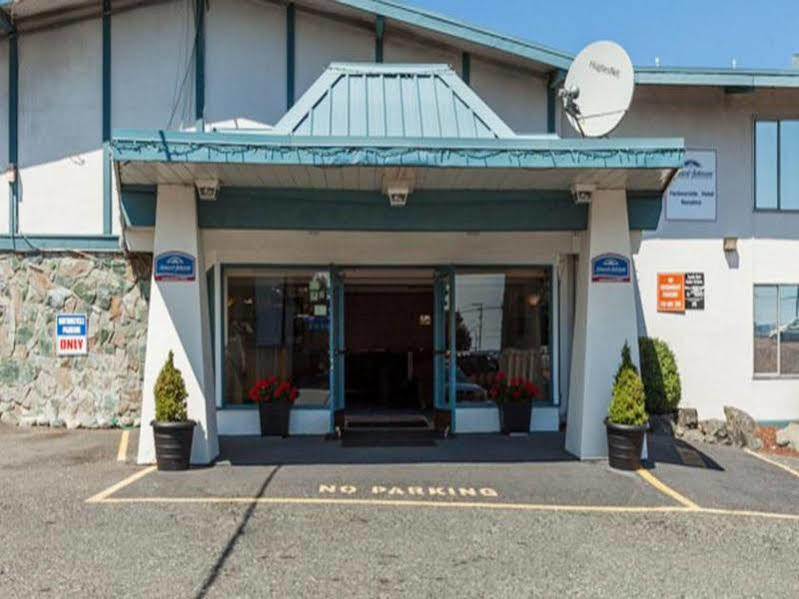 Howard Johnson By Wyndham Nanaimo Harbourside Ngoại thất bức ảnh